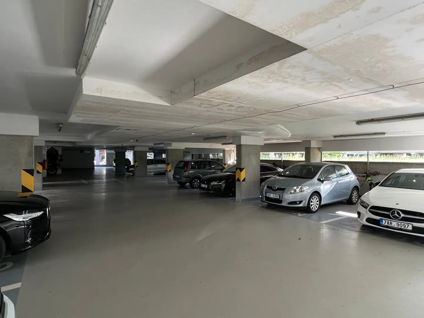 Pronájem byty 1+kk, 56 m² - Praha - Vysočany