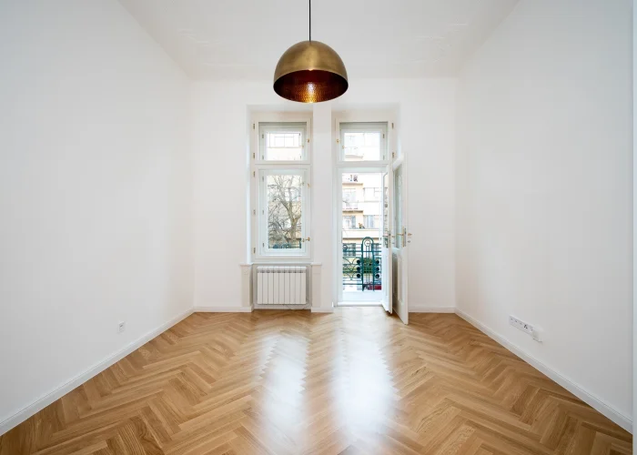 Pronájem bytu 1+kk s balkónkem, ulice Ovenecká 315/32, Praha - Holešovice