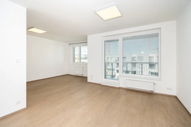 Pronájem byty 1+kk, 56 m² - Praha - Vysočany