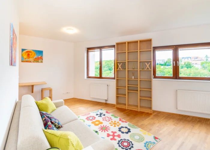 Pronájem bytu 1+kk, 34 m² - Praha - Smíchov