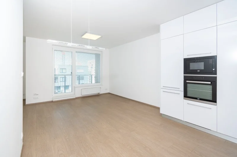Pronájem byty 1+kk, 56 m² - Praha - Vysočany
