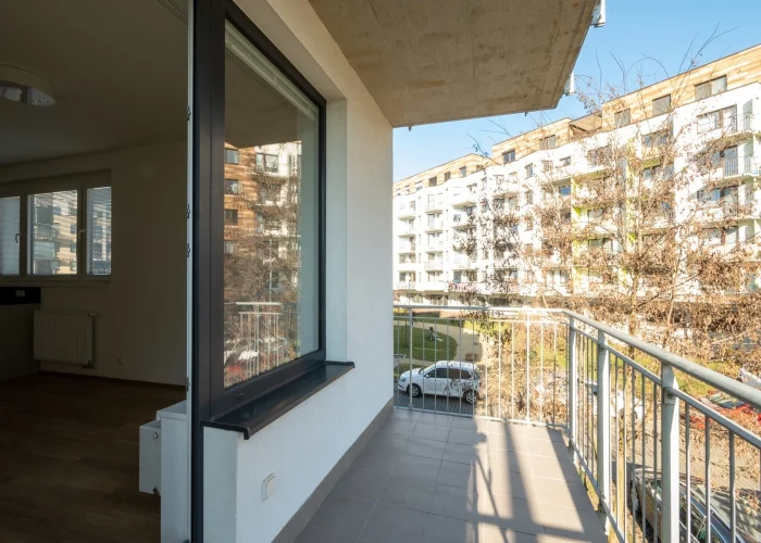 Pronájem bytu 2+kk/B/G, nezařízený, 55m², Praha 9 - Střížkov