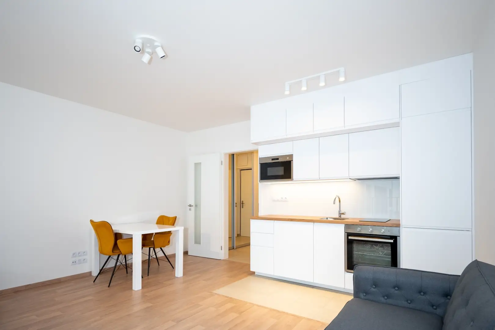Pronájem bytu 1+kk, ulice Olgy Havlové 2916/44, Praha - Žižkov