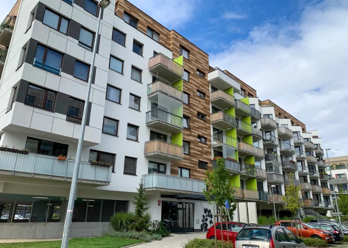 Pronájem bytu 2+kk/B, novostavba, nezařízený, Praha 9 - Střížkov
