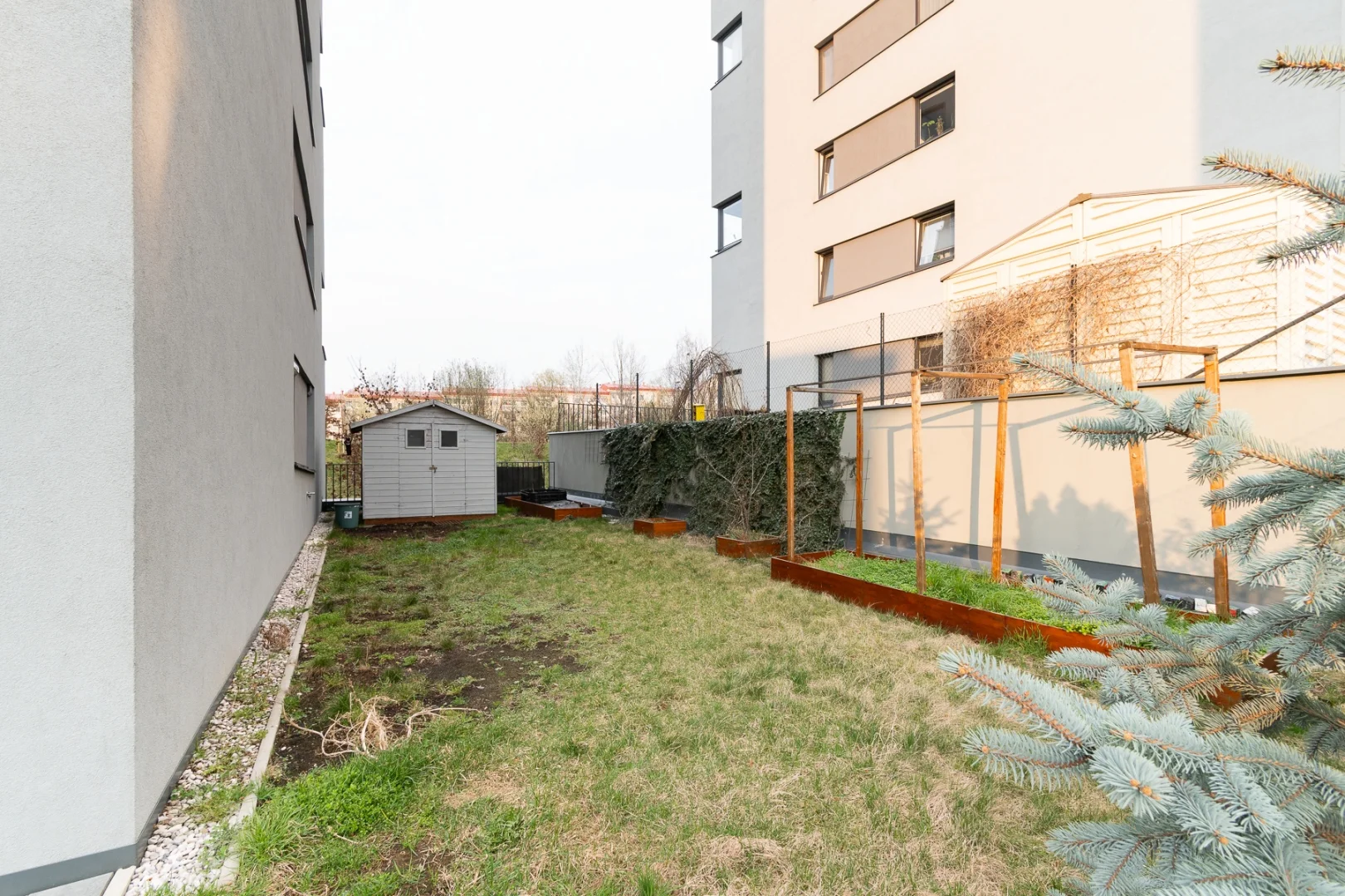 Pronájem bytU 3+kk, 81 m² - Praha - Černý Most