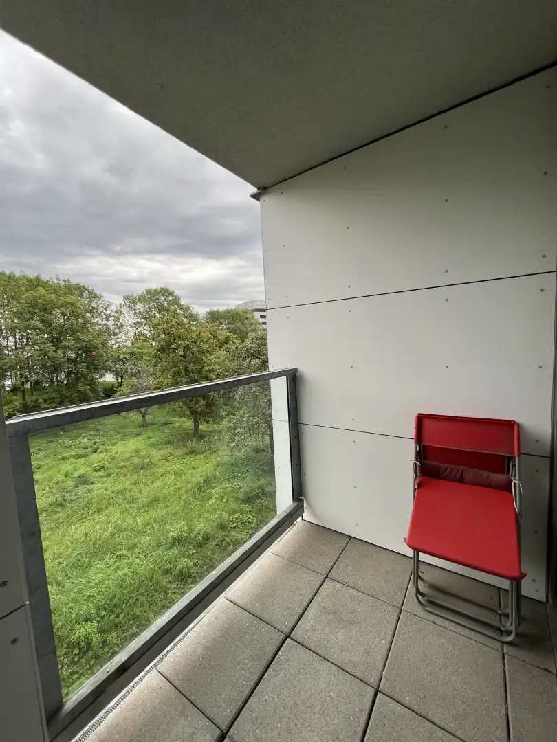 Pronájem zařízeného bytu 2+kk,  60m² s balkonem, Praha - Prosek