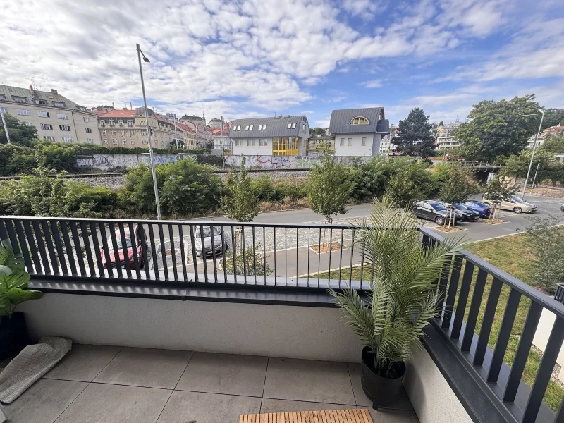 Pronájem bytu 2+kk/B, 41 m², nezařízený, Praha 4 - Nusle
