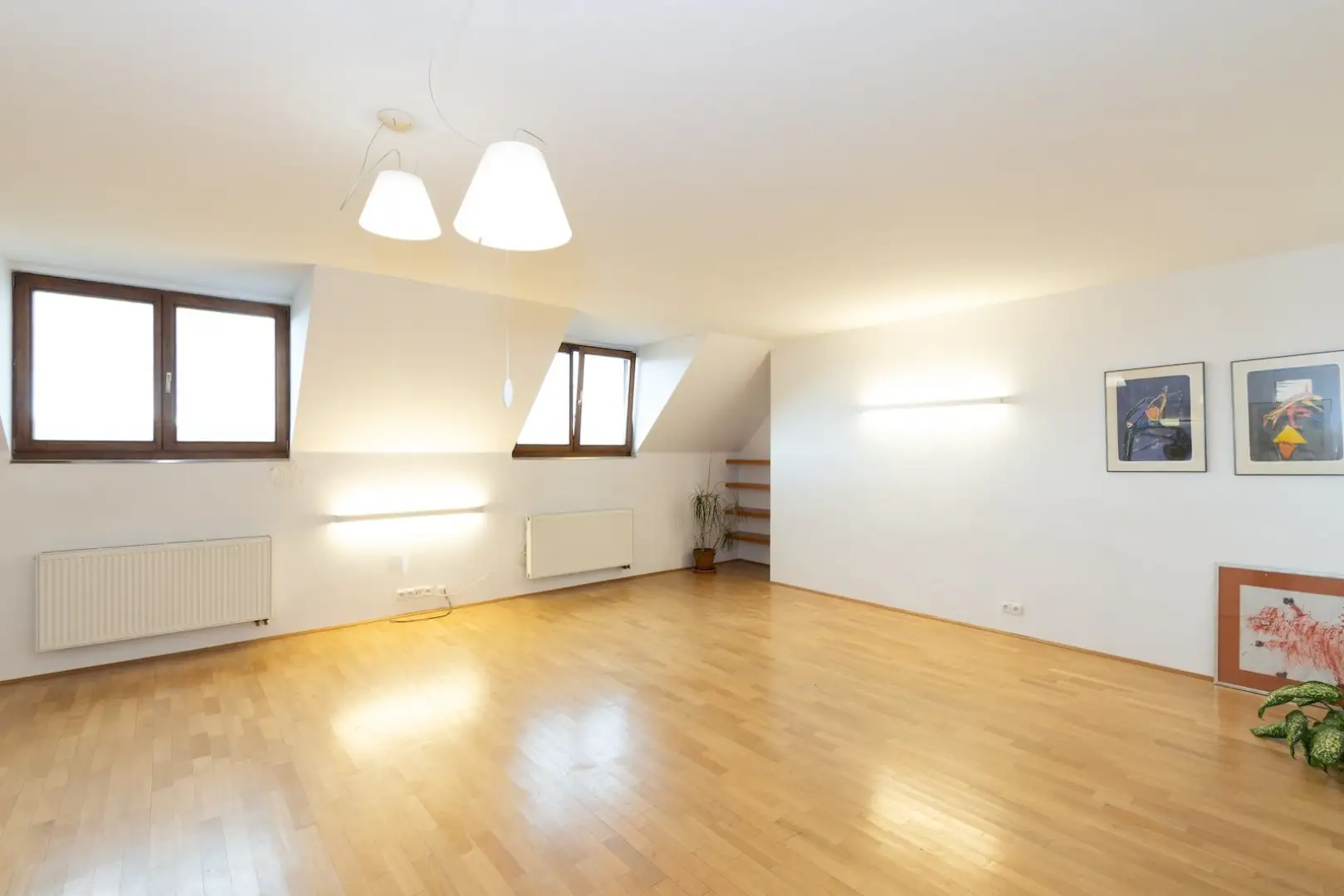 Pronájem mezonetového bytu 2+kk, 103m², zařízený, Pod Vilami, Praha 4 - Nusle