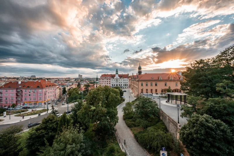 Pronájem bytu 3+kk, 84m², ulice Holandská, Praha - Vršovice