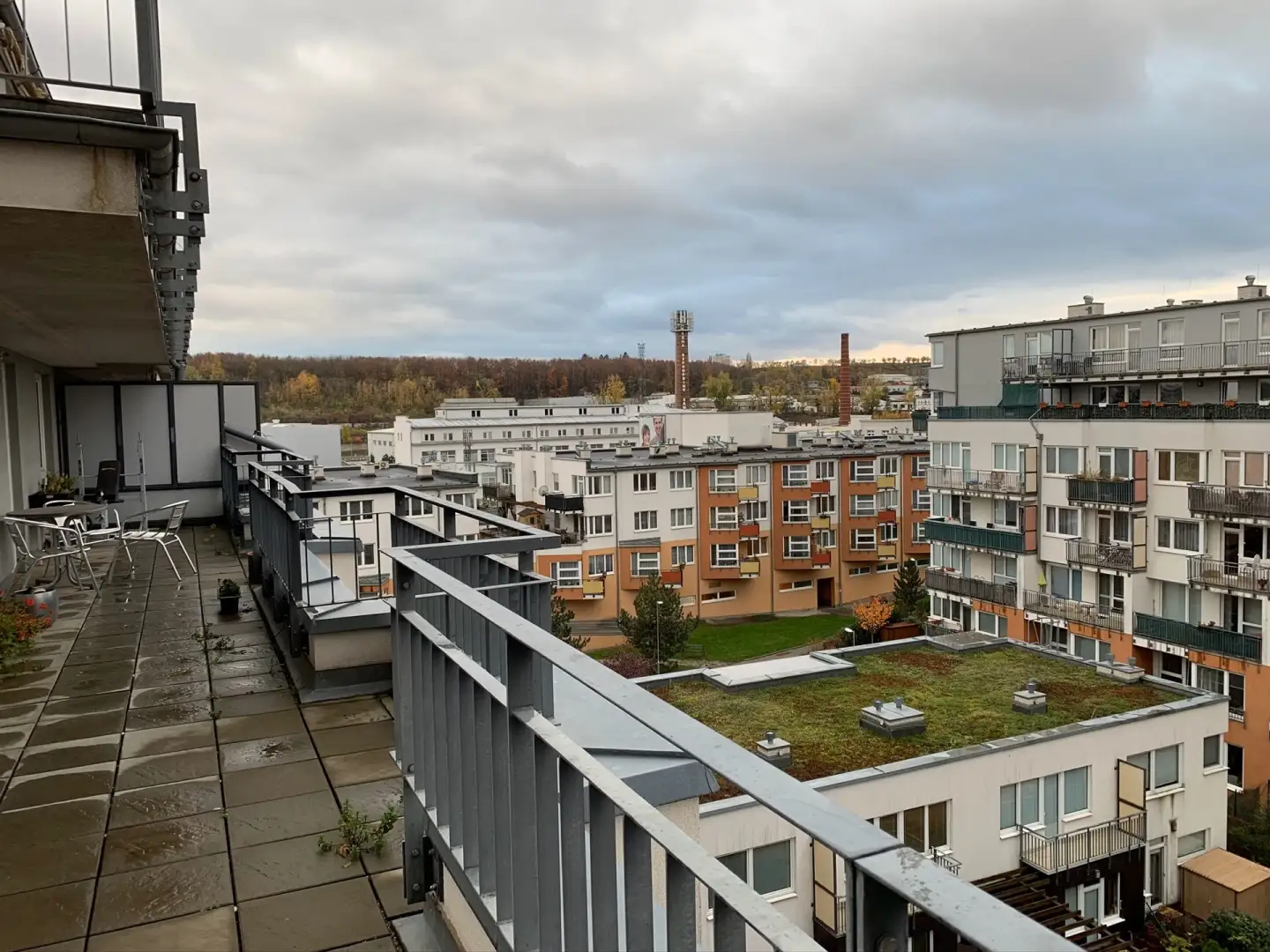 Pronájem bytu 2+kk, 56m², terasa 81 m2, Nová Harfa