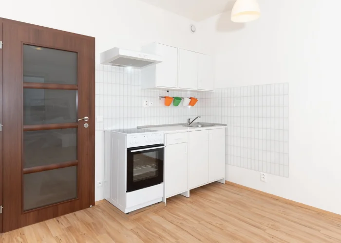 Pronájem byty 1+kk, 33 m² - Praha - Vysočany