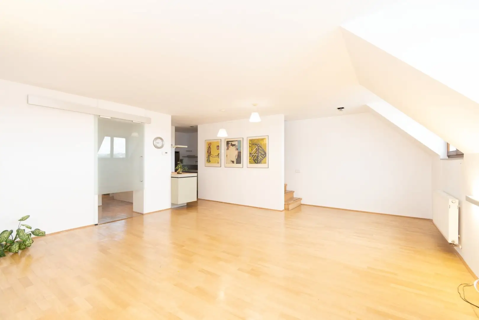 Pronájem mezonetového bytu 2+kk, 103m², zařízený, Pod Vilami, Praha 4 - Nusle