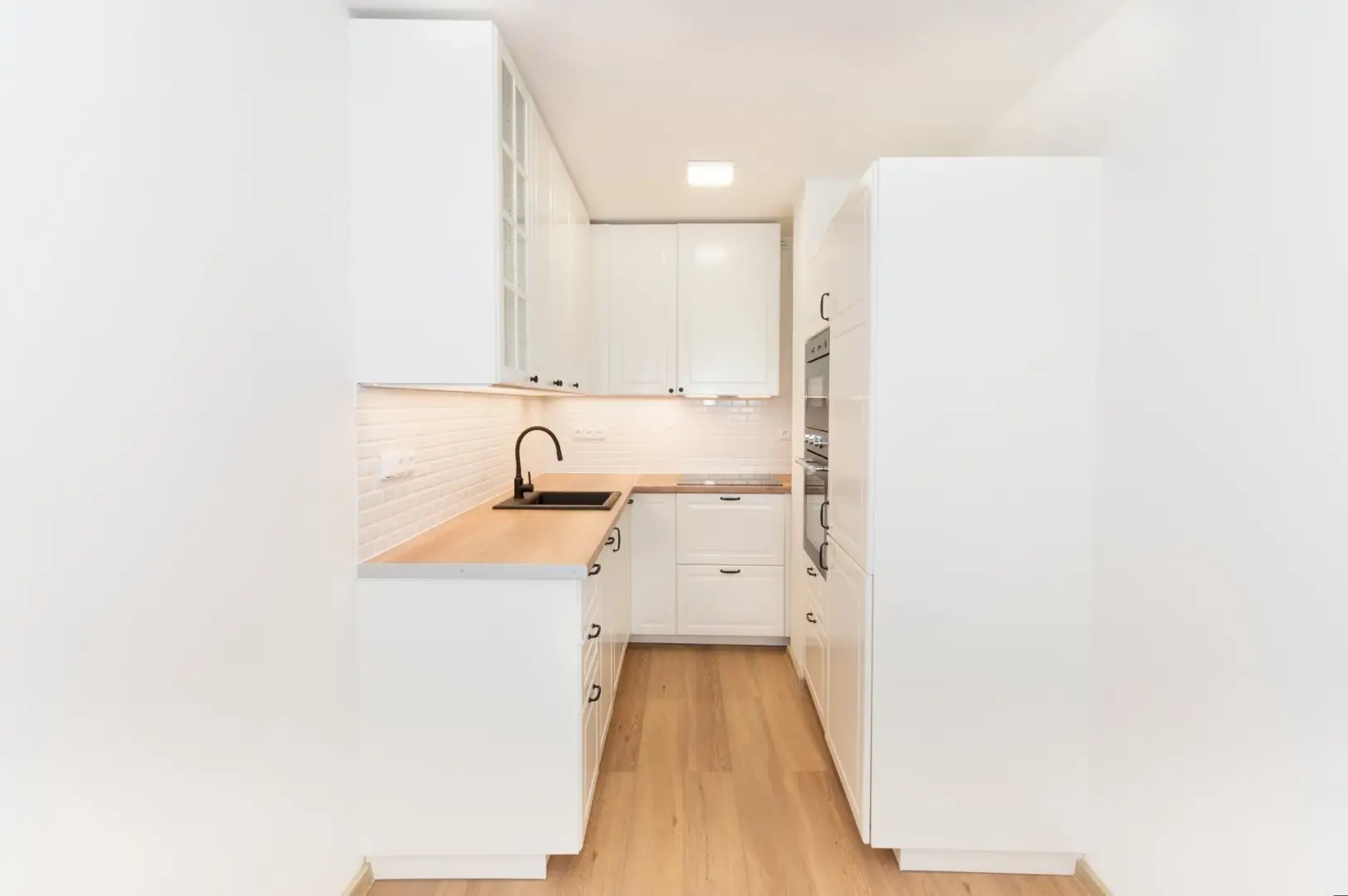 Pronájem bytu 1+1, 38 m², Praha - Bohnice