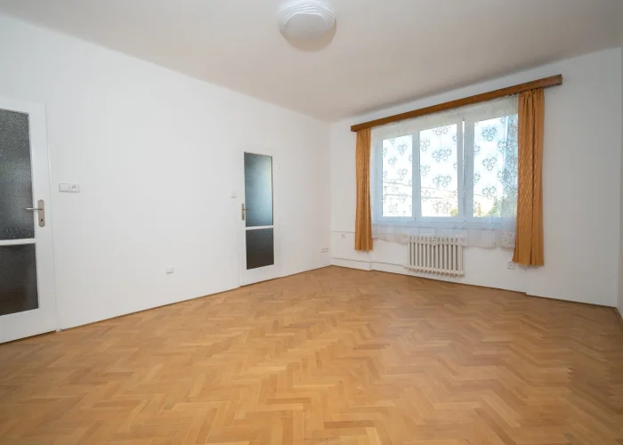 Pronájem bytu 2+1, 56m2, Praha - Vršovice