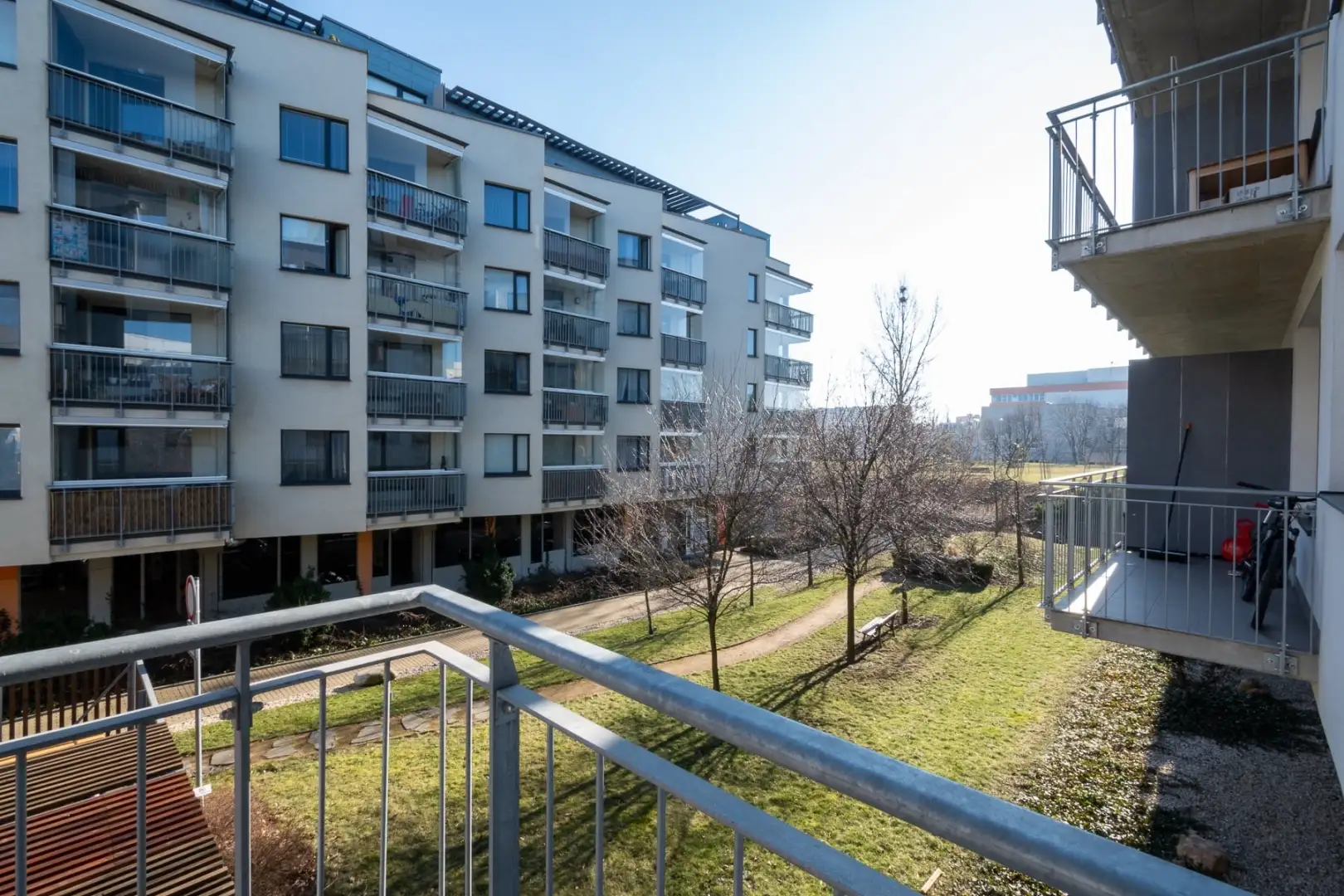 Pronájem bytu 2+kk/B/G, nezařízený, 55m², Praha 9 - Střížkov