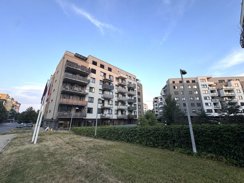 Pronájem bytu 2+kk/B, novostavba, nezařízený, Praha 9 - Střížkov