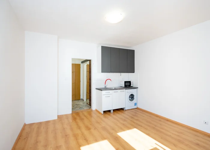 Pronájem byty 1+kk, 26 m² - Praha - Vršovice