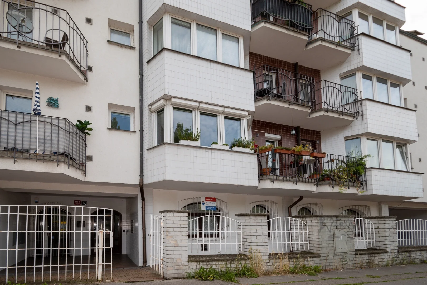 Pronájem bytu 3+1, 96 m² - Praha - Podolí