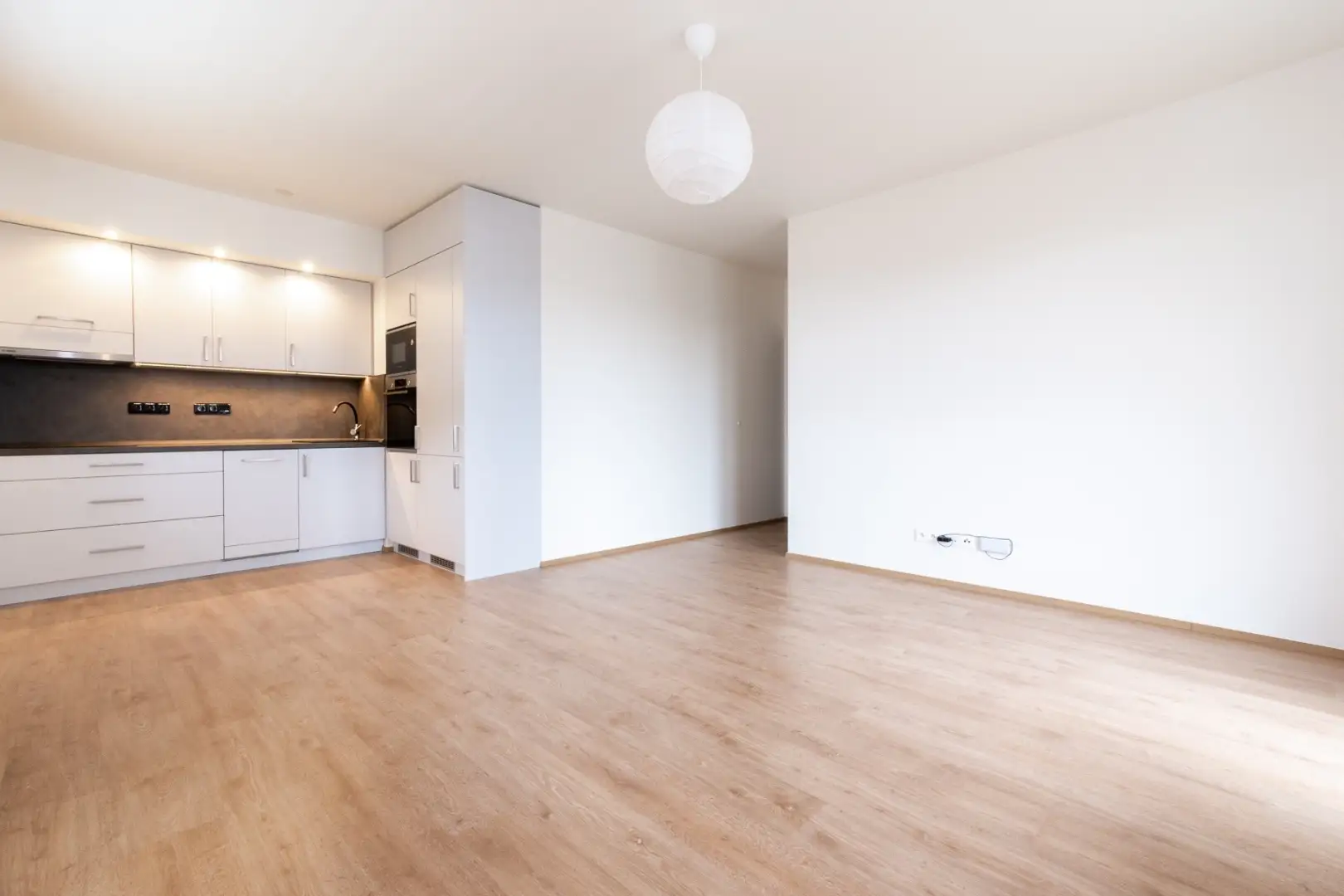 Pronájem bytu 2+kk/B/S 58 m² - Praha - Vysočany
