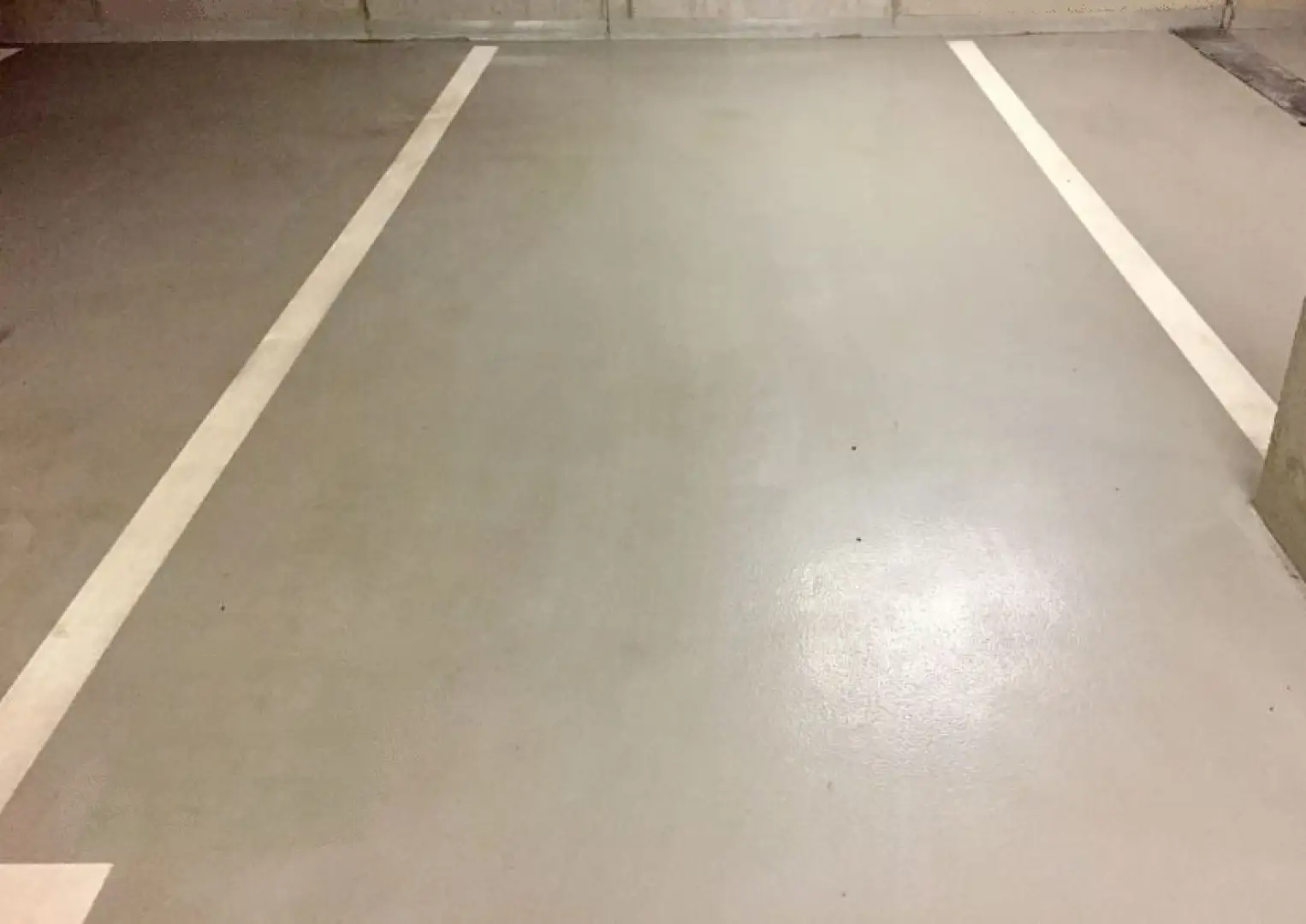 Pronájem garážového stání 12 m²  Praha Žižkov
