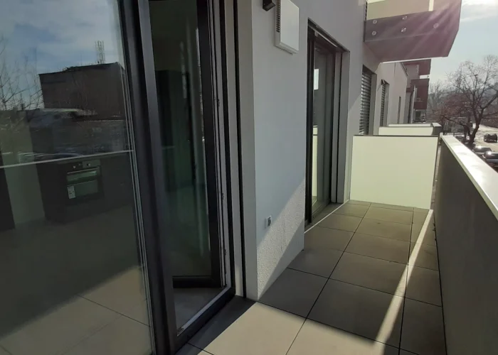 Pronájem bytu 1+kk, 33m2 s balkonem
