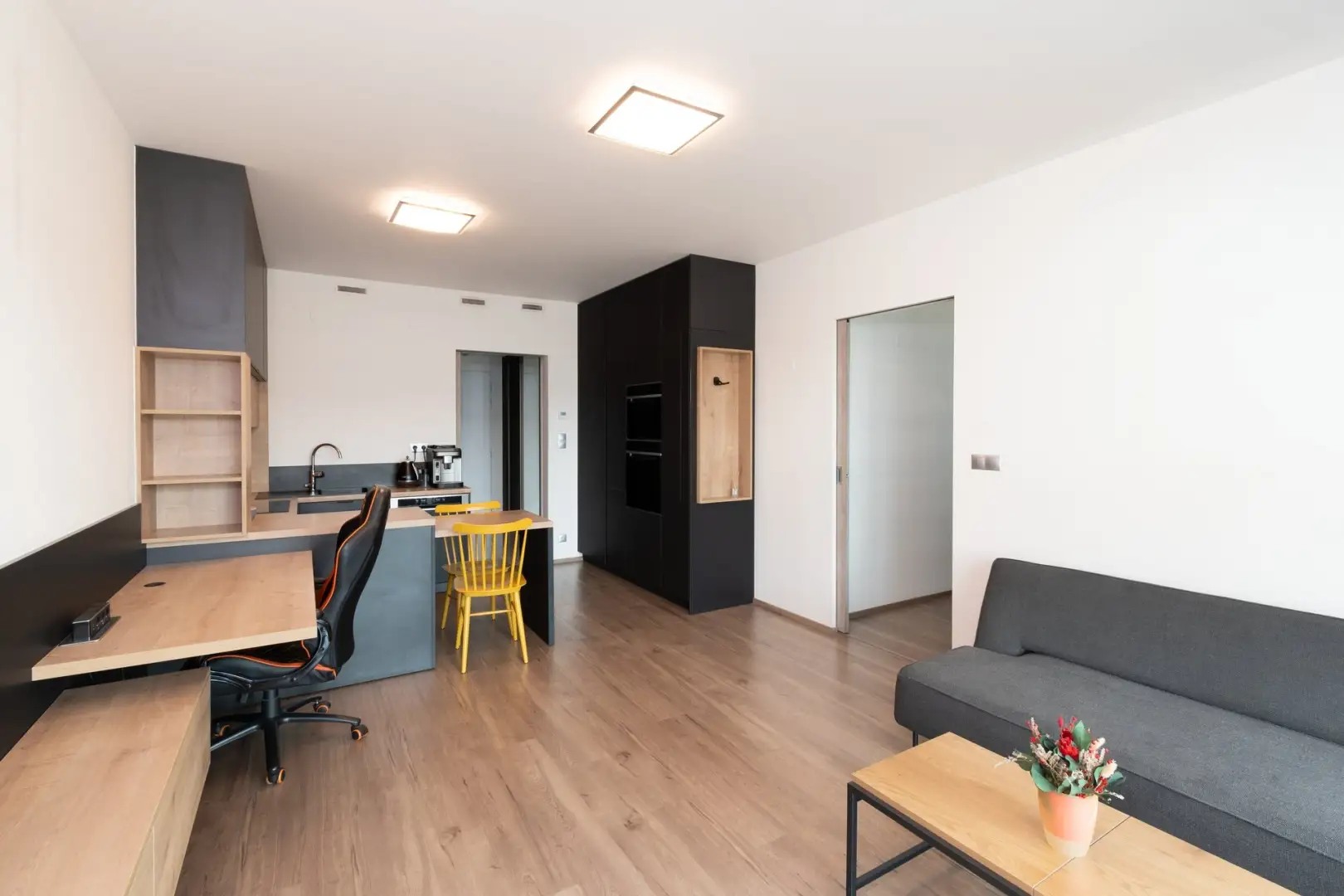 Pronájem bytu 2+kk 55 m², Praha