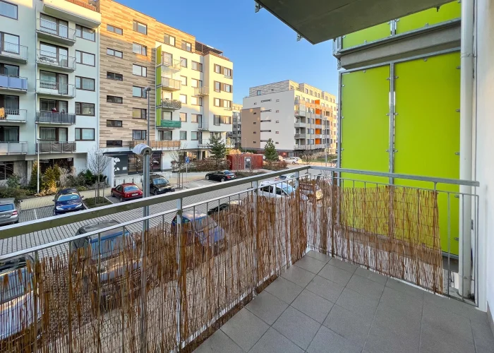 Pronájem bytu 1+kk/B o výměře 32 m2 Praha Střížkov
