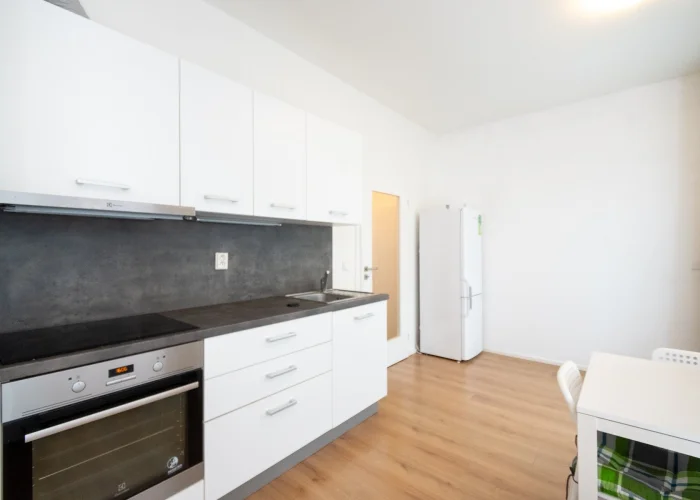 Pronájem byty 1+kk, 33 m² - Praha - Hlubočepy