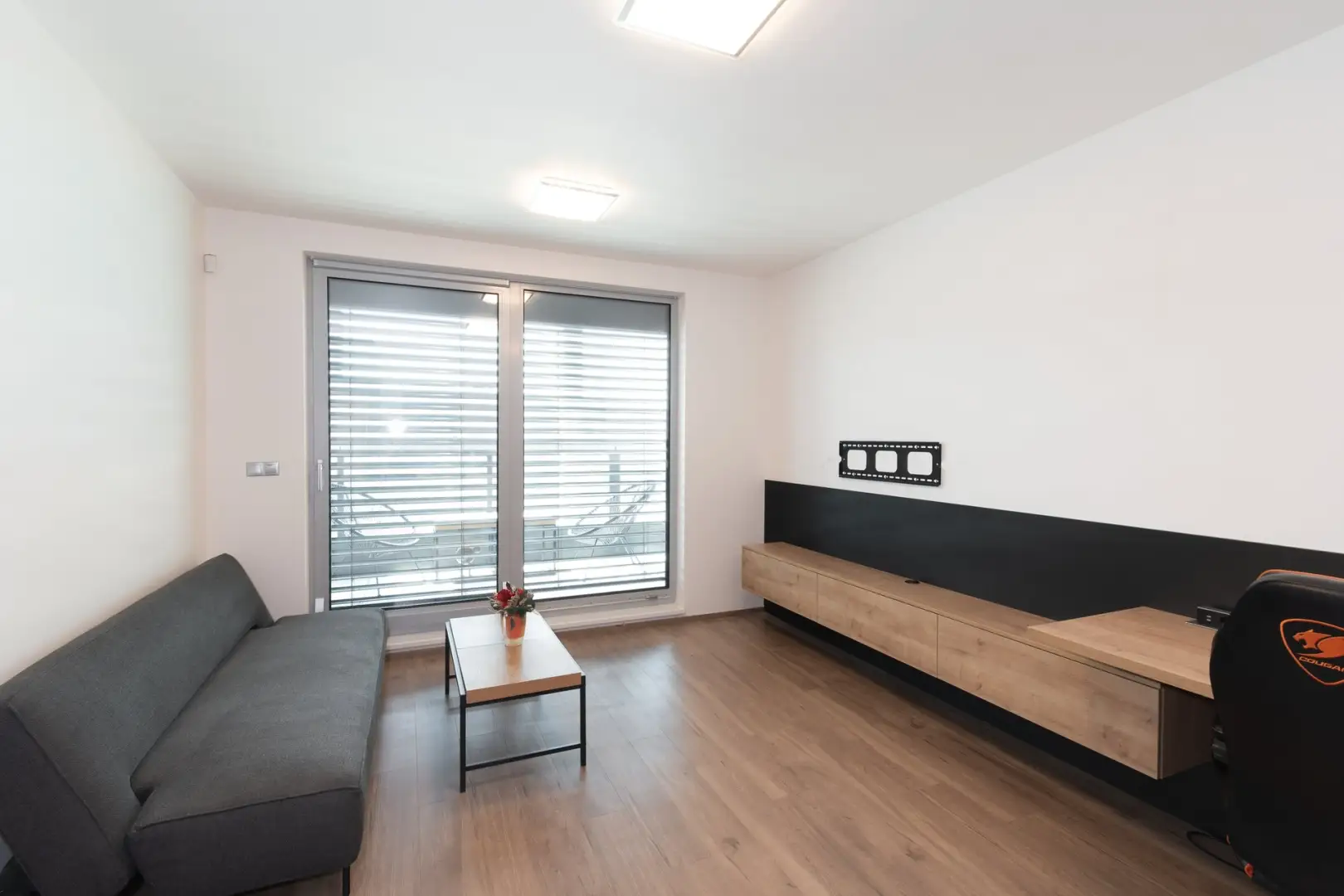 Pronájem bytu 2+kk 55 m², Praha - Libeň