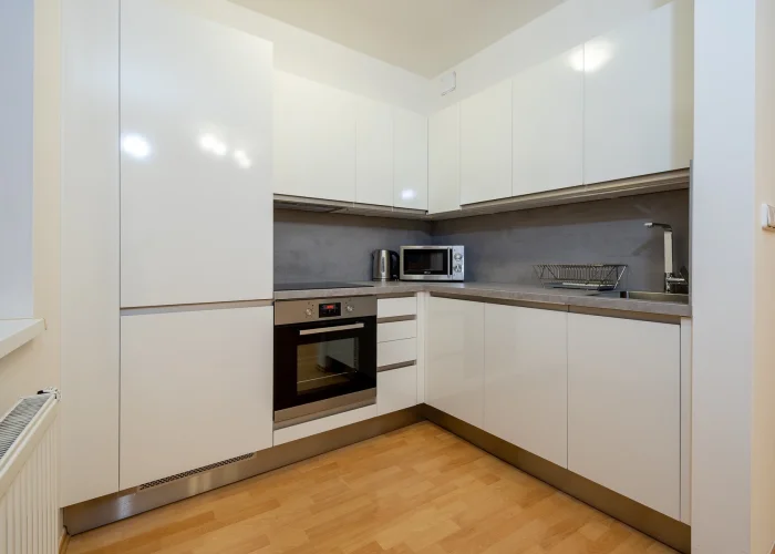 Pronájem bytu 1+kk 30m² - Praha - Malešice