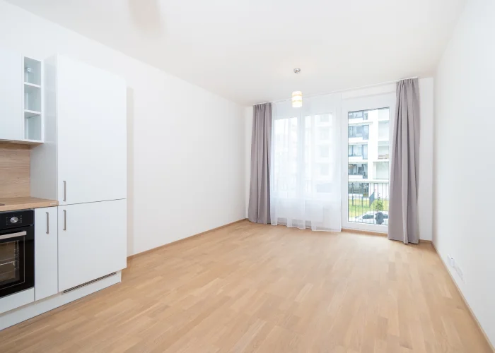 Pronájem bytu 1+kk 32 m², ulice Smržových 1035/12, Praha - Vysočany