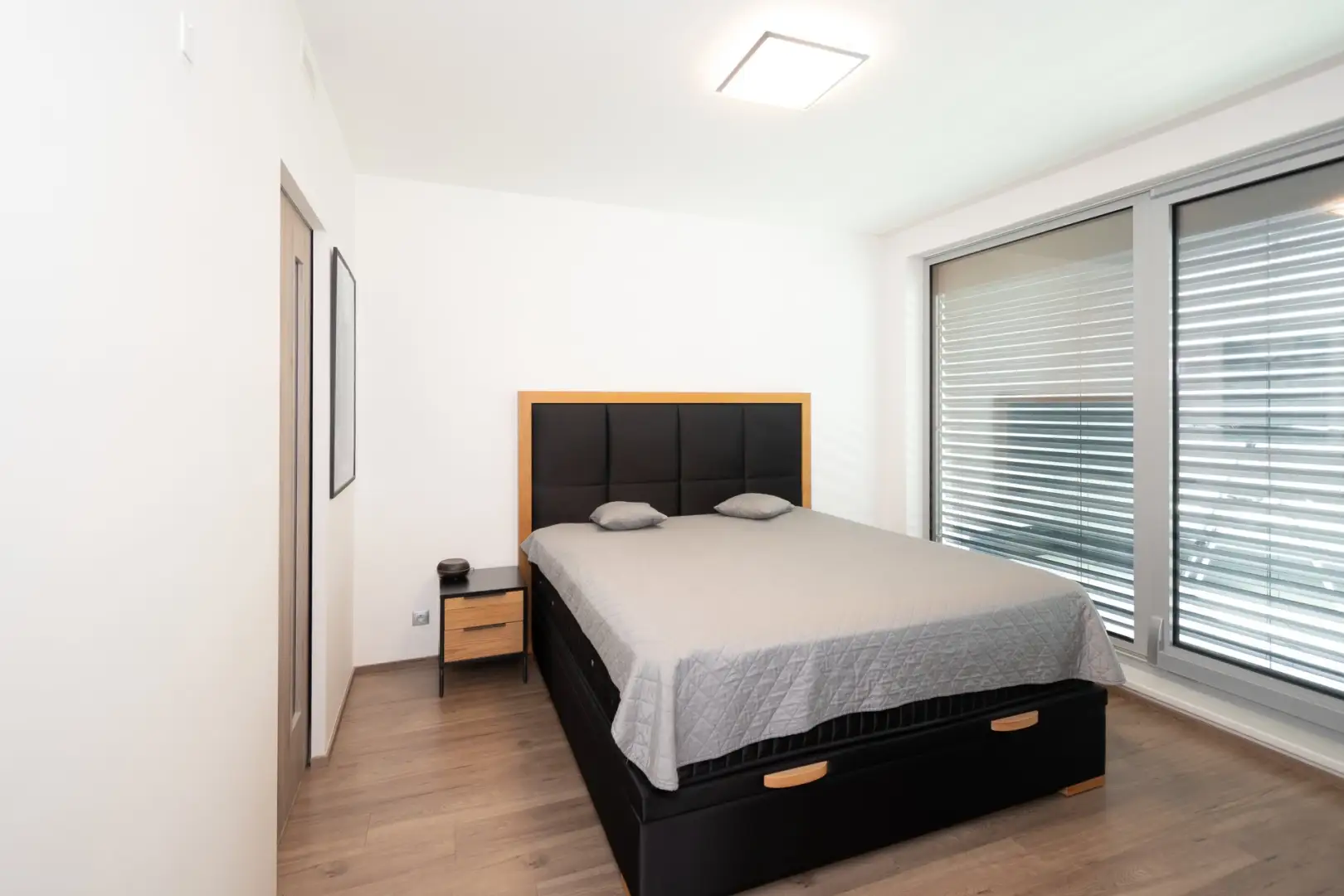 Pronájem bytu 2+kk 55 m², Praha