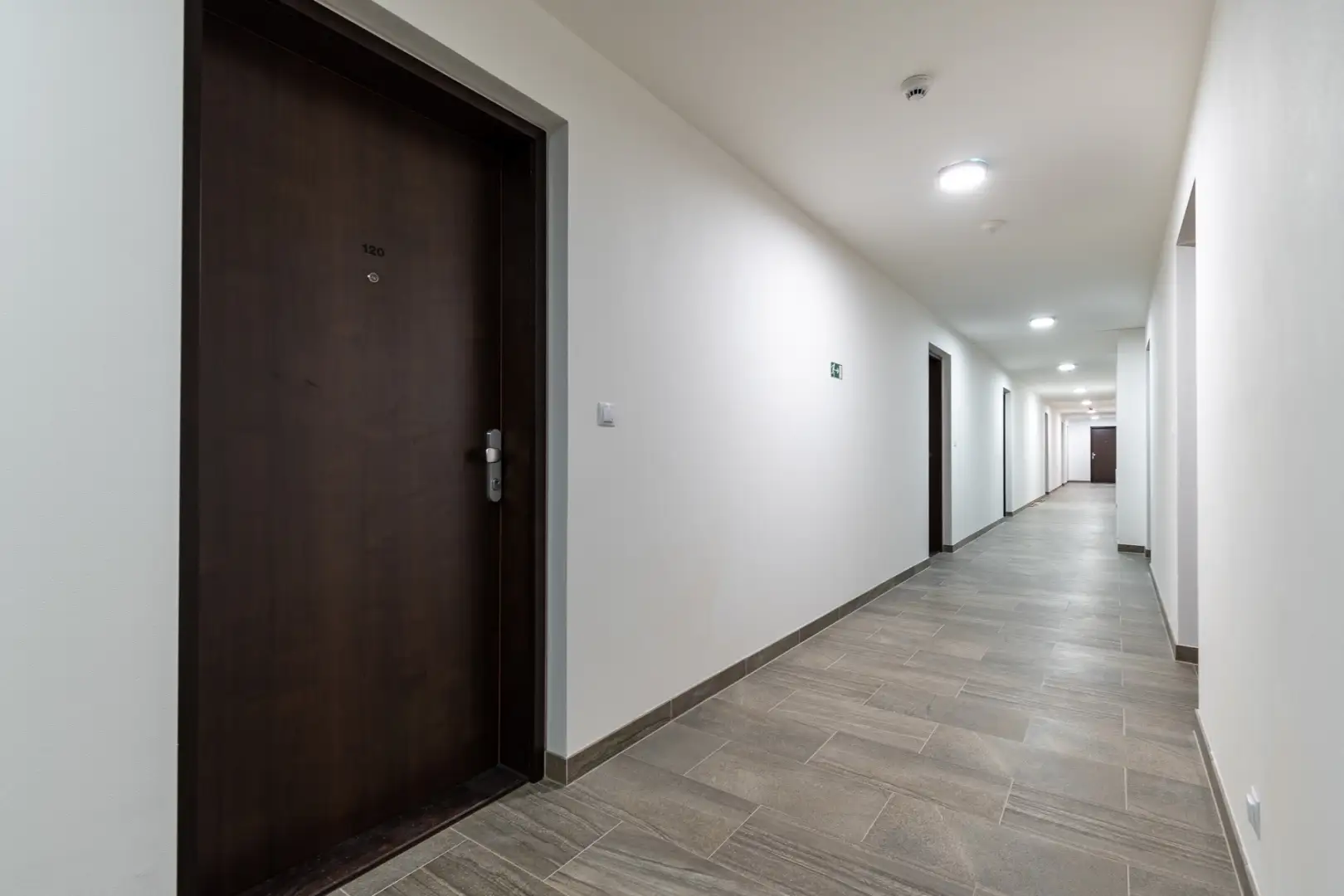 Pronájem bytu 1+kk 29m² - Praha - Třebonice