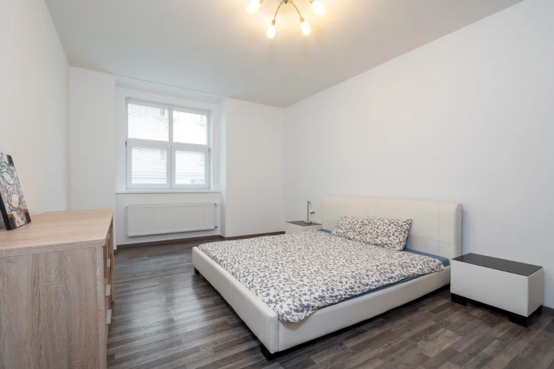Pronájem bytu 3+1, 80m² - Praha - Košíře