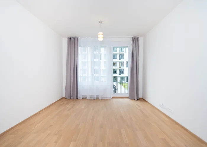 Pronájem bytu 1+kk 32 m², ulice Smržových 1035/12, Praha - Vysočany