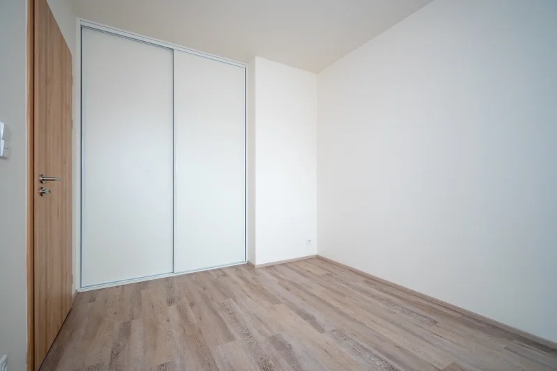 Pronájem bytu 2+kk, 48 m², nezařízený,  Praha - Holešovice