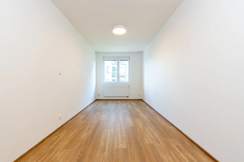 Pronájem bytu 2+kk/B/G, nezařízený, 55m², Praha 9 - Střížkov