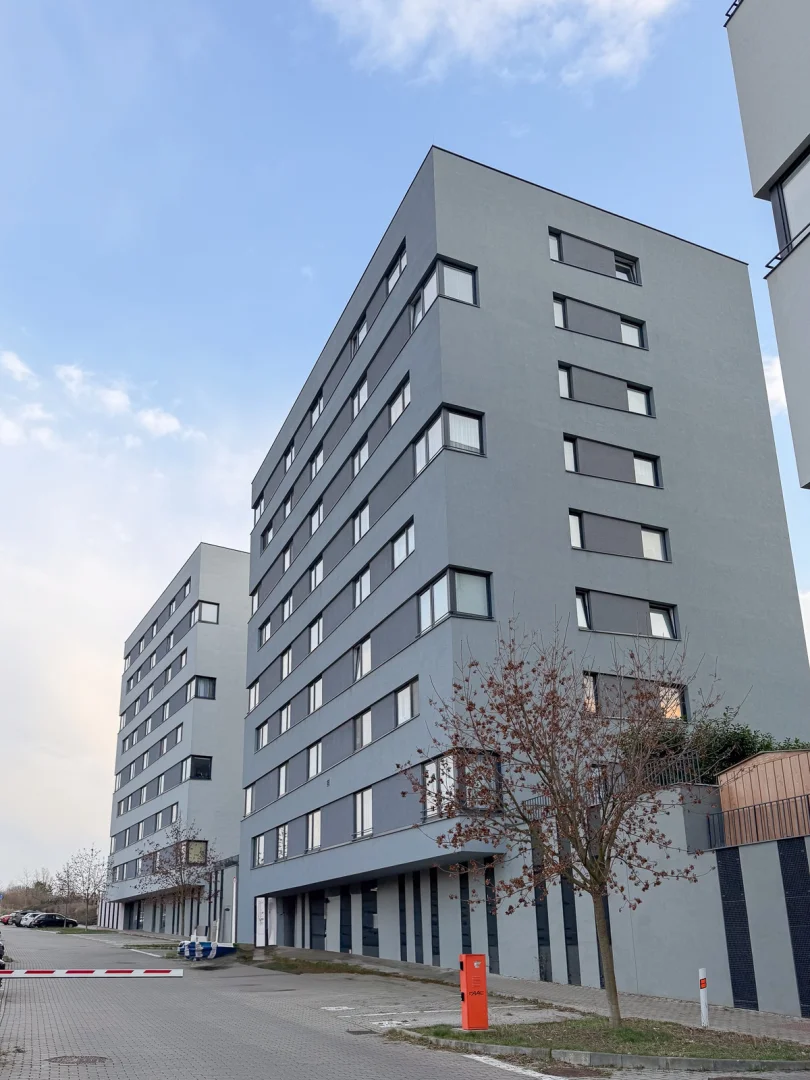 Pronájem bytU 3+kk, 81 m² - Praha - Černý Most
