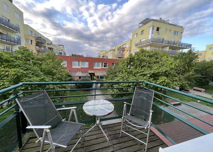 Pronájem bytu 1+kk o výměře 32m² - Praha - Hlubočepy