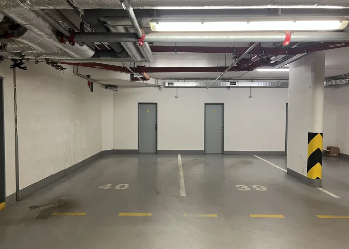 Pronájem garážové stání, 15 m² - Praha - Libeň