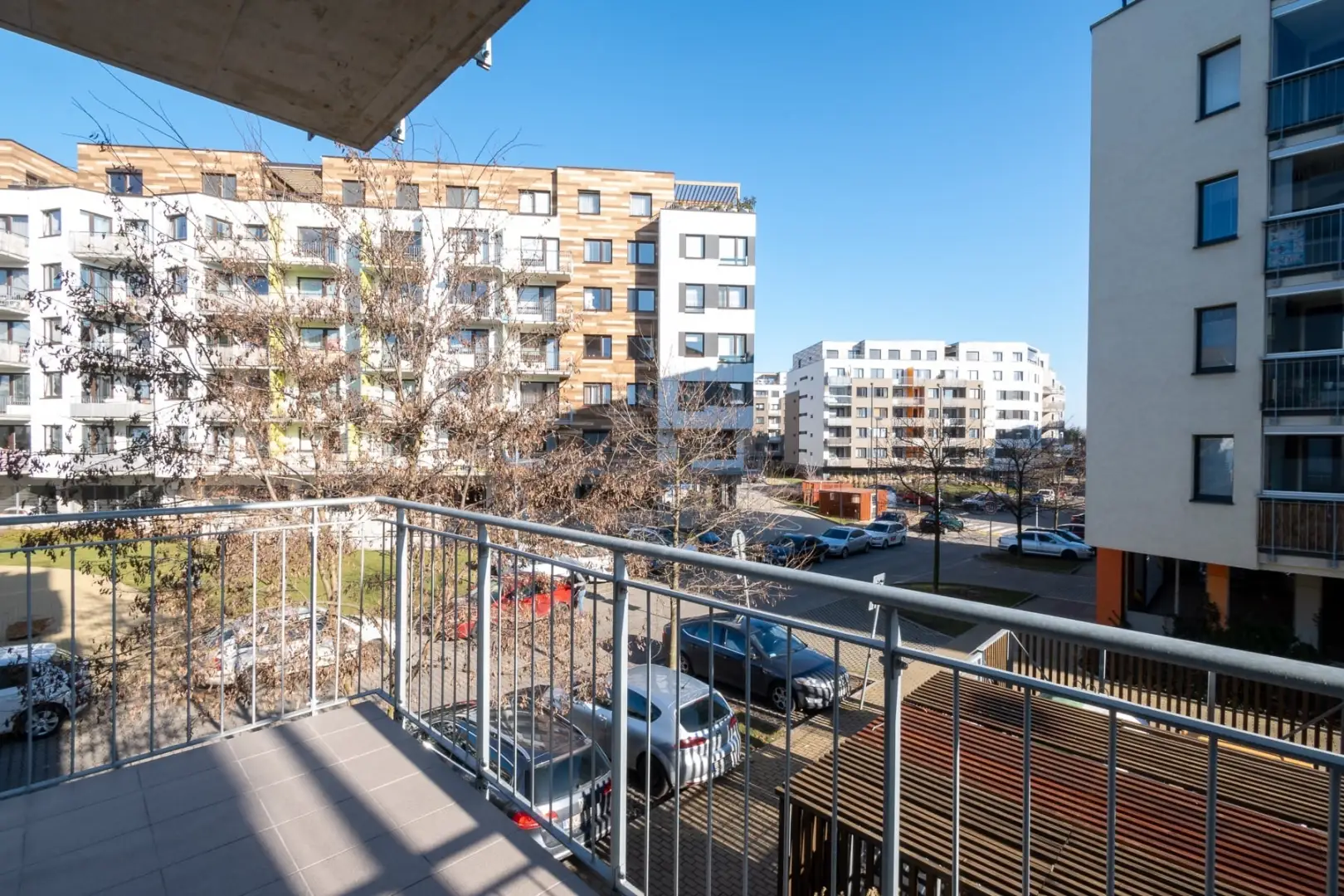 Pronájem bytu 2+kk/B/G, nezařízený, 55m², Praha 9 - Střížkov