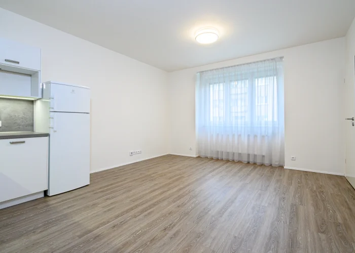 Pronájem bytu 1+kk  30 m² - Praha - Košíře
