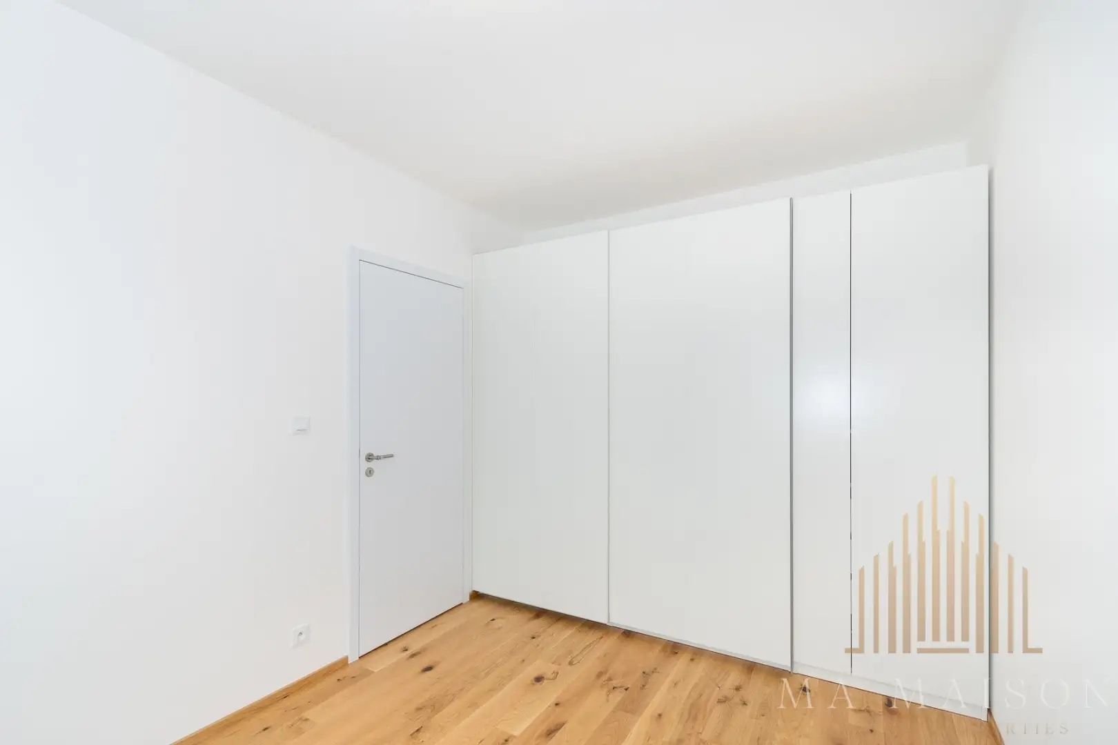 Pronájem bytu 2+kk/B, 45 m², nezařízený, Praha 4 - Nusle