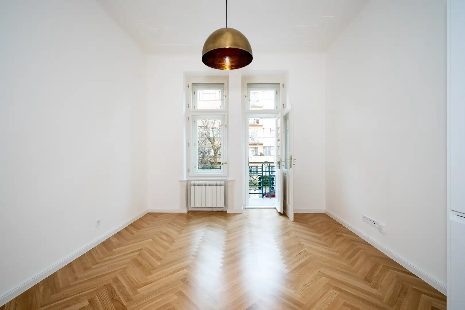 Pronájem bytu 1+kk s balkónkem, ulice Ovenecká 315/32, Praha - Holešovice