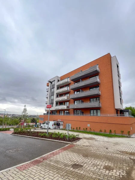 Pronájem byty 1+kk, 35 m² - Praha - Záběhlice
