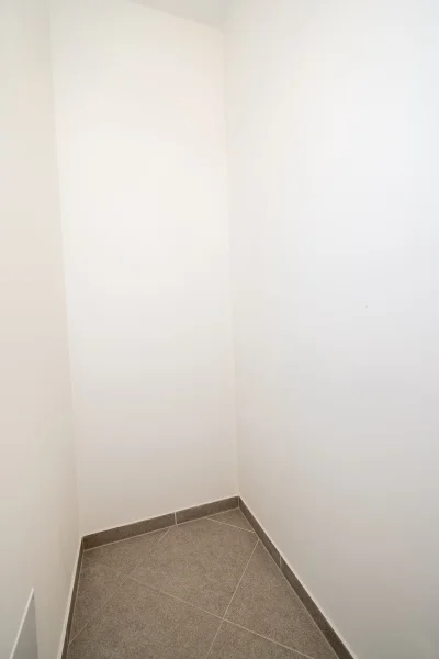 Pronájem bytu 2+kk, 54m2 s balkónem, ulice Františka Jansy, Praha - Dolní Měcholupy