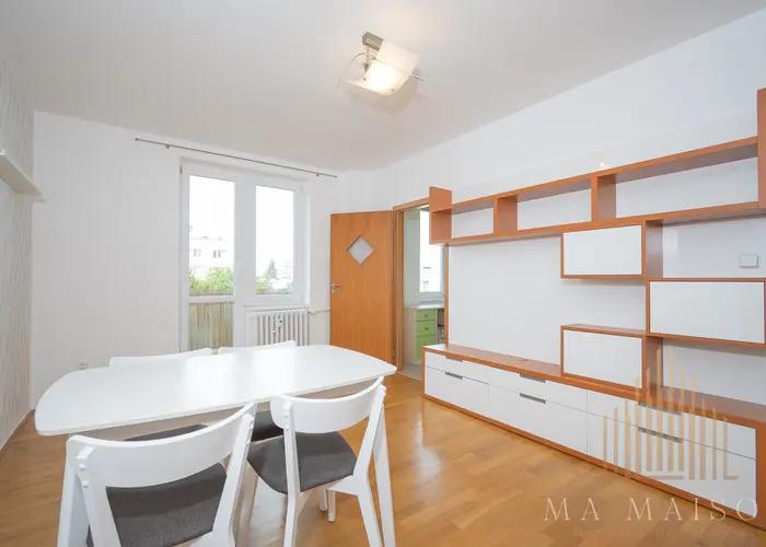 Pronájem bytu 3+kk/B, po rekonstrukci, zařízený, Praha - Letňany