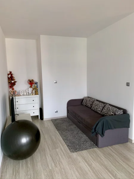 Pronájem Bytu 2+kk, 50m2, ulice Makedonská, Praha 9
