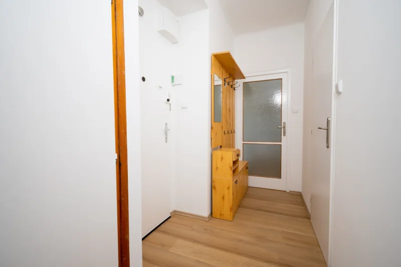 Pronájem bytu 2+1, 56m2, Praha - Vršovice
