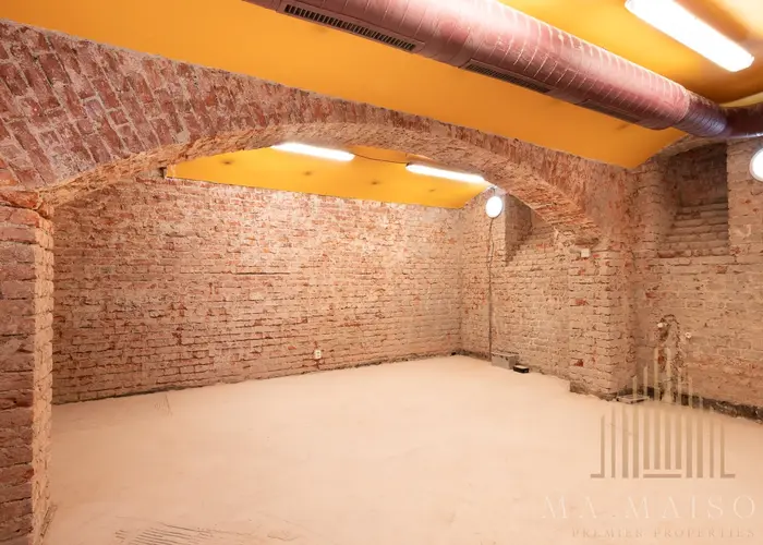 Komerční prostor k pronájmu, 105m2, Pařížská ulice, Praha 1